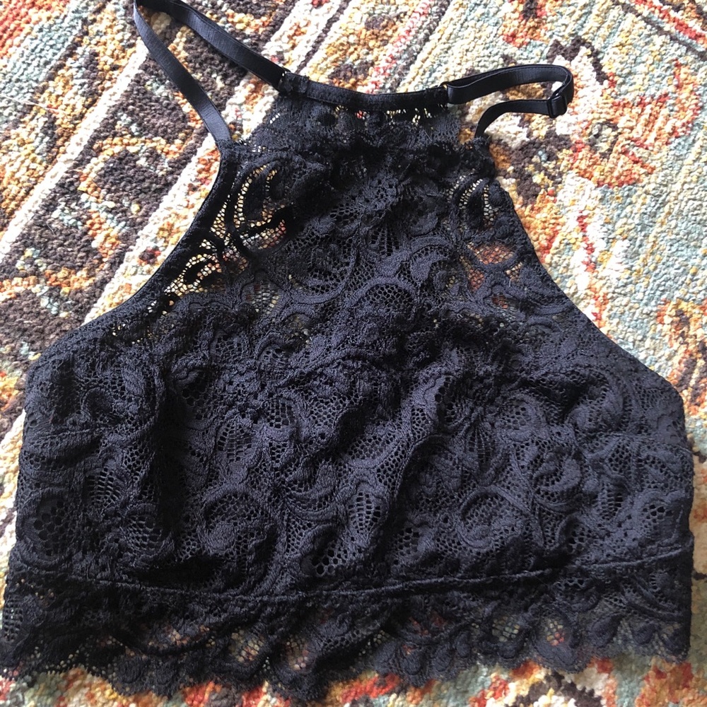 High neckline bralette